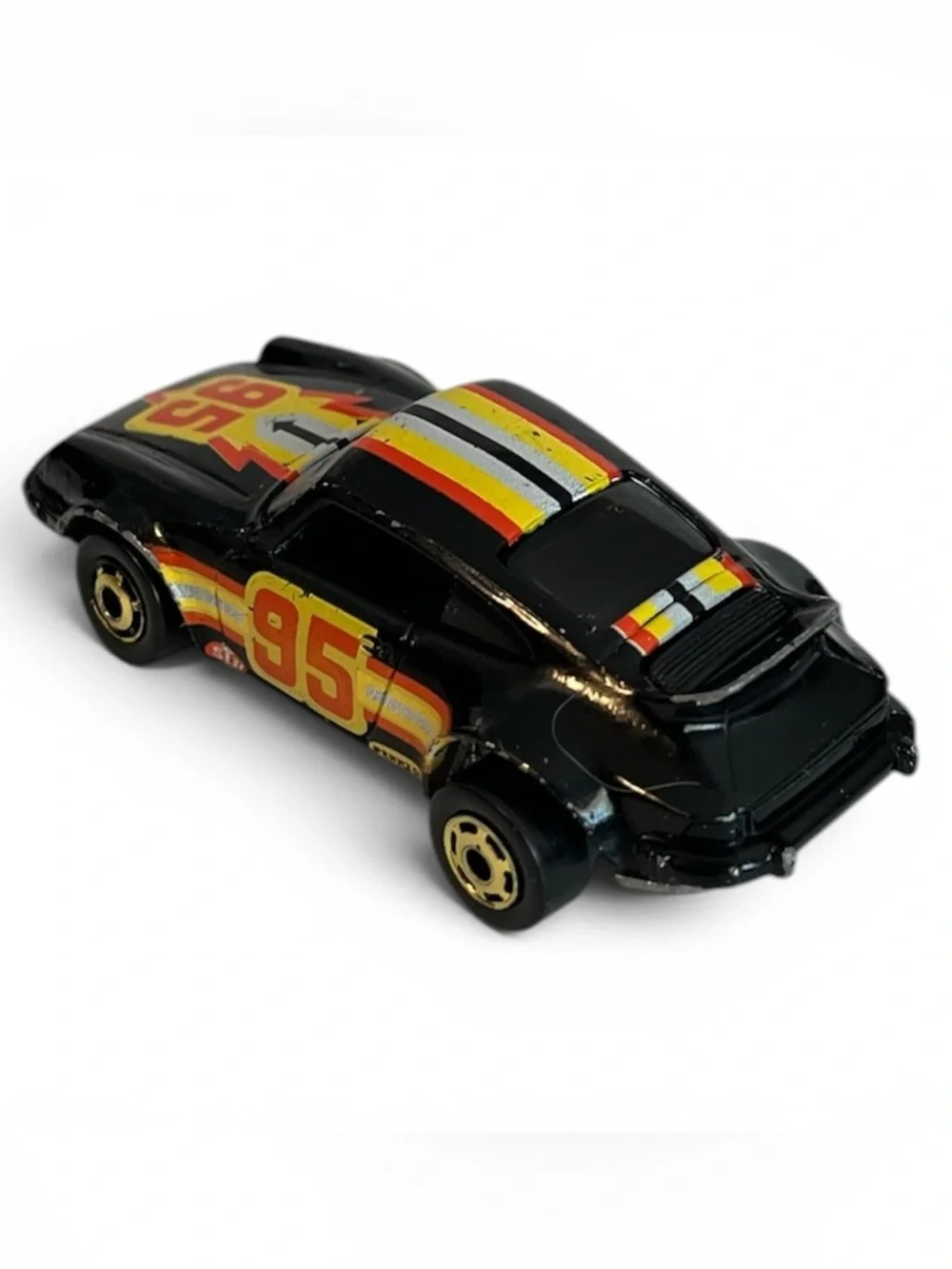 Hot Wheels 1982 The Hot Ones P-911 Porsche Gold Hubs Black Porsche #95 GHO